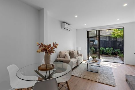 Photo of property in 3/15 Donald Place, St Albans, Christchurch, 8014