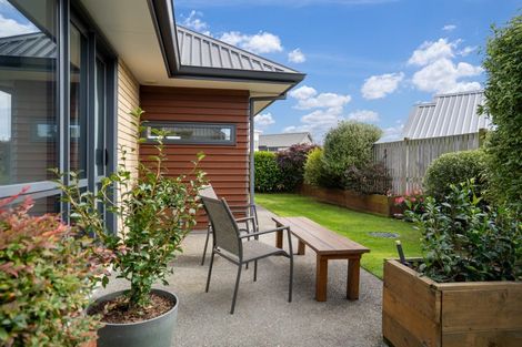 Photo of property in 11 Clifford Close, Leamington, Cambridge, 3432