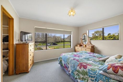 Photo of property in 5 Whakapaki Street, Urenui, 4375