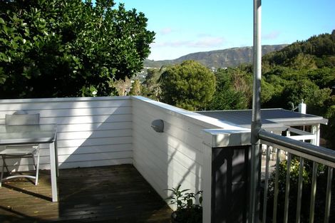 Photo of property in 6 Glentui Grove, Khandallah, Wellington, 6035