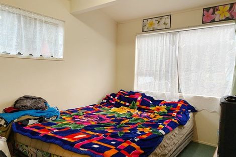 Photo of property in 1/21 Wattle Street, New Lynn, Auckland, 0600