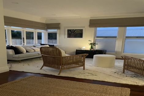 Photo of property in 45 Pukatea Street, Eastbourne, Lower Hutt, 5013