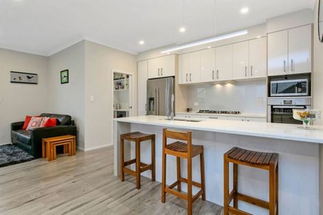 Photo of property in 1 Bourke Drive, Cambridge, 3434