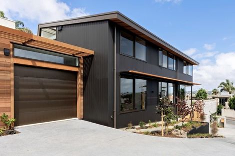 Photo of property in 8a Awarua Crescent, Orakei, Auckland, 1071