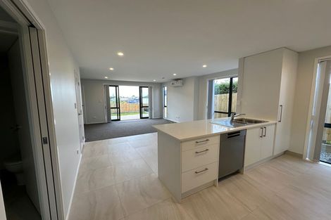 Photo of property in 10/59 Glenview Road, Glen Eden, Auckland, 0602
