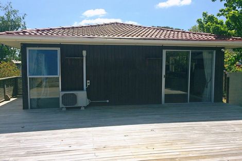Photo of property in 149 Beach Haven Road, Beach Haven, Auckland, 0626
