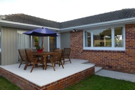 Photo of property in 2 Creamer Avenue, Belmont, Auckland, 0622