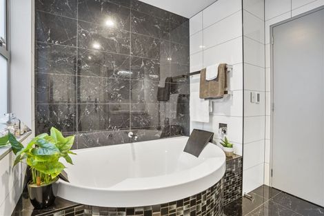 Photo of property in 126a Rangatira Road, Beach Haven, Auckland, 0626