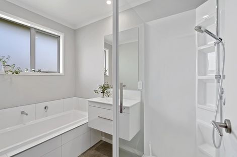 Photo of property in 9 Smith Street, Lepperton, New Plymouth, 4373