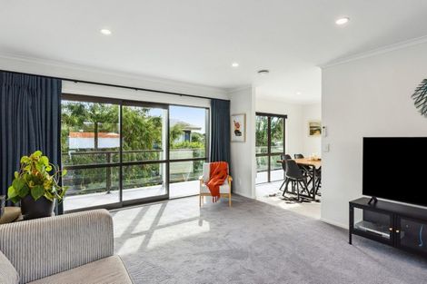 Photo of property in 36 Eruini Street, Waikanae Beach, Waikanae, 5036