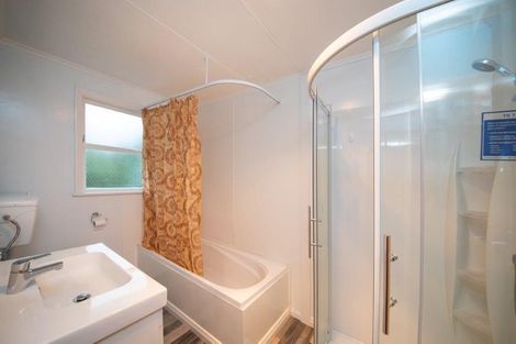 Photo of property in 8 Collingwood Court, Hokowhitu, Palmerston North, 4410