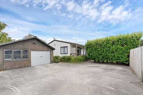 Photo of property in 2/20 Hill Crescent, Papakura, 2110