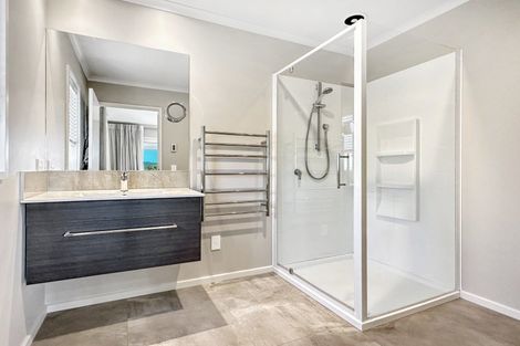 Photo of property in 40 Kittyhawk Drive, Kinloch, Taupo, 3377