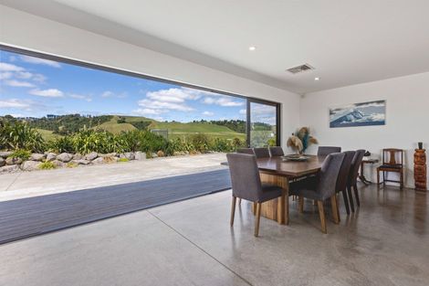 Photo of property in 574 Mokau Road, Mimi, Urenui, 4377