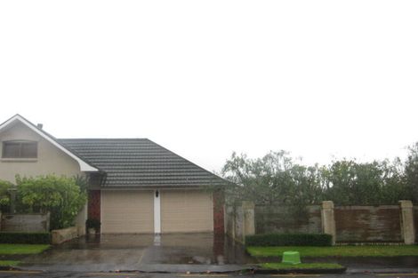 Photo of property in 28 Castleton Drive, Howick, Auckland, 2014