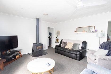 Photo of property in 71 Pipiroa Road, Ngatea, 3503