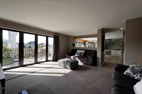 Photo of property in 24 Beach Haven Road, Beach Haven, Auckland, 0626