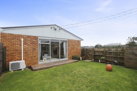 Photo of property in 10a Chilman Street, Strandon, New Plymouth, 4312