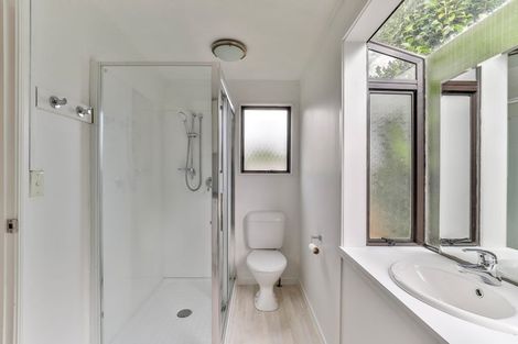 Photo of property in 25 Normandy Place, Henderson, Auckland, 0610