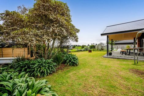 Photo of property in 13 Carthew Street, Okato, 4335