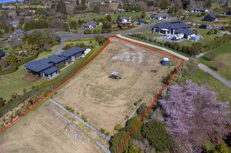 Photo of property in 41 Lomond Grove, Acacia Bay, Taupo, 3385