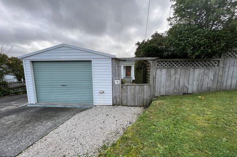Photo of property in 7 Montgomery Avenue, Karori, Wellington, 6012