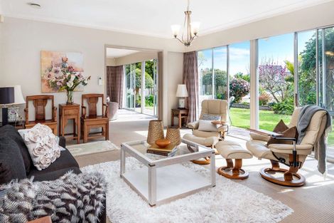 Photo of property in 10 Roadley Avenue, Sunnyhills, Auckland, 2010