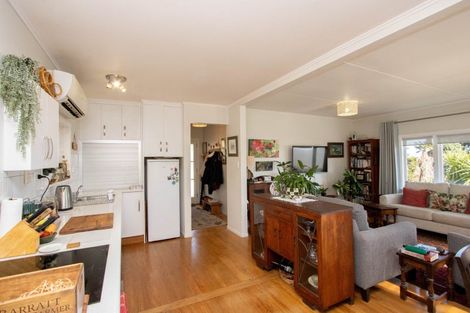 Photo of property in 5 Adams Road, Thornton Bay, Thames, 3575