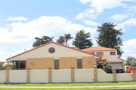 Photo of property in 145 Gravatt Road, Papamoa Beach, Papamoa, 3118