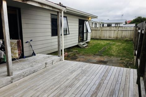 Photo of property in 9 Pukeko Street, Paraparaumu, 5032