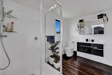 Photo of property in 48 Camberwell Road, Hawera, 4610