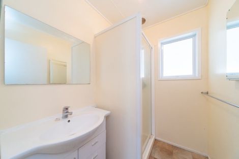 Photo of property in 4 Rhodes Drive, Kelvin Grove, Palmerston North, 4414