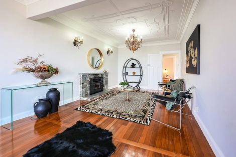 Photo of property in 90 Middleton Road, Kew, Dunedin, 9012