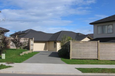 Photo of property in 3 Dunoon Close, Flat Bush, Auckland, 2016