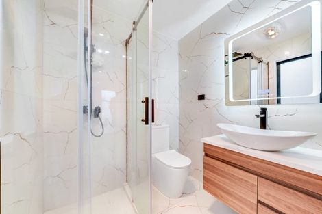 Photo of property in 15 Te Kaapia Road, Papakura, 2110