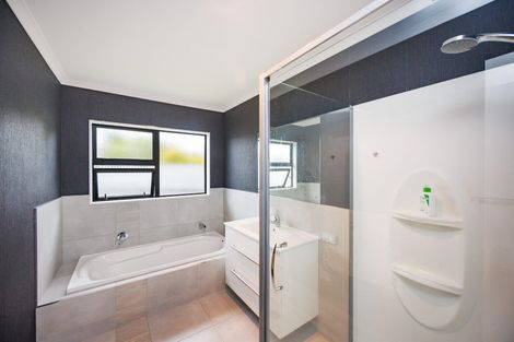 Photo of property in 12a Conway Place, Terrace End, Palmerston North, 4410