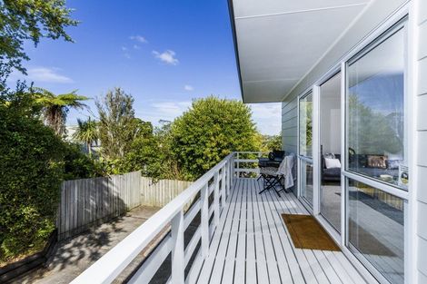 Photo of property in 2/266 Forrest Hill Road, Forrest Hill, Auckland, 0620