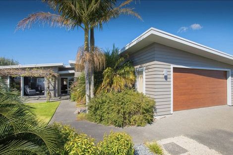 Photo of property in 4 Roger Street, Lytton West, Gisborne, 4010