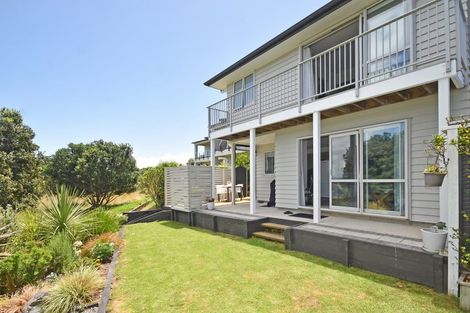 Photo of property in 37 Maylee Crescent, Gulf Harbour, Whangaparaoa, 0930