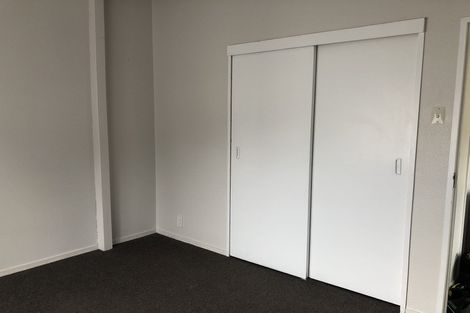 Photo of property in 1/133 Queens Drive, Lyall Bay, Wellington, 6022