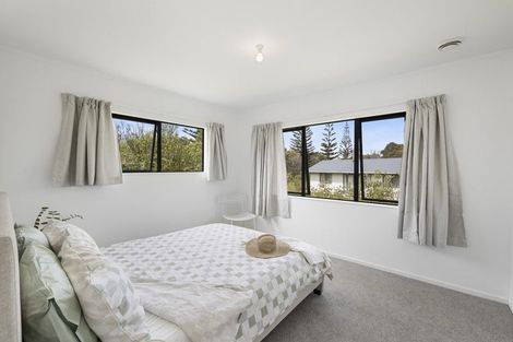 Photo of property in 4 Thelma Road, Mangawhai Heads, Mangawhai, 0505