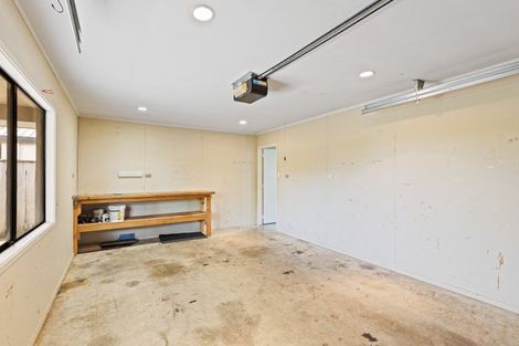 Photo of property in 3c Kinross Drive, Merrilands, New Plymouth, 4312