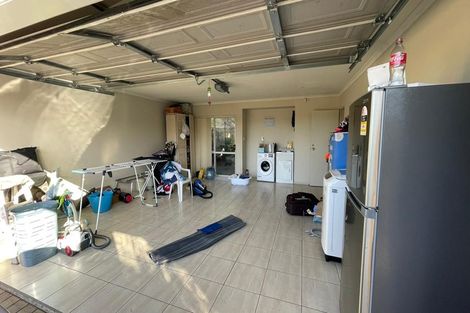 Photo of property in 25 Speyside Crescent, Flat Bush, Auckland, 2016