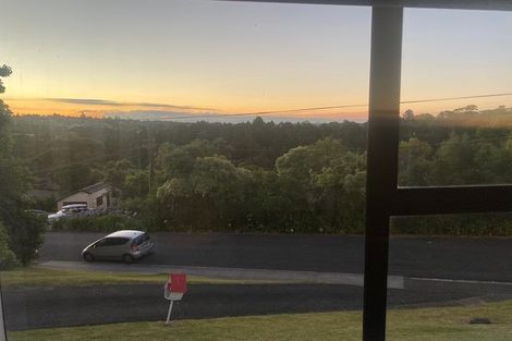 Photo of property in 8 Coroglen Avenue, Birkenhead, Auckland, 0626