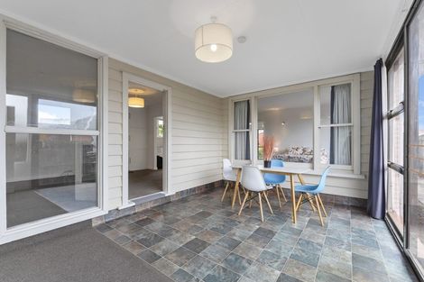 Photo of property in 99 Avonhead Road, Avonhead, Christchurch, 8042