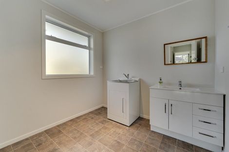 Photo of property in 42 Kenmare Street, Alexandra, 9320