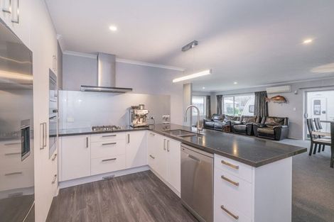 Photo of property in 36 Carina Way, Whitianga, 3510