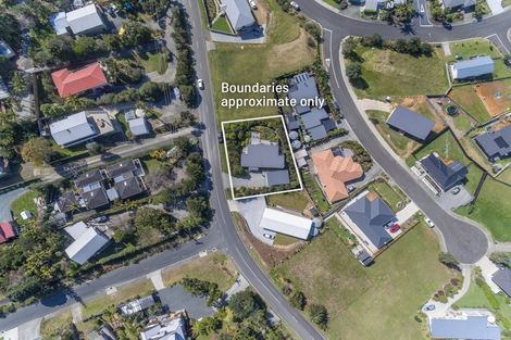 Photo of property in 32 Cable Bay Block Road, Cable Bay, 0420