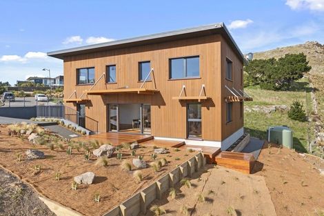 Photo of property in 1 Parkridge Place, Mount Pleasant, Christchurch, 8081