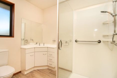 Photo of property in 8 Harkness Place, Westport, 7825